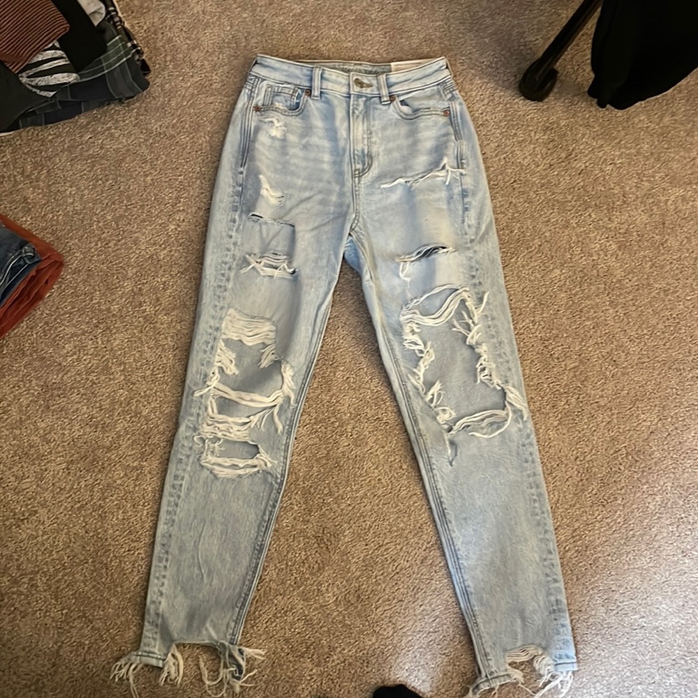 American Eagle-Mom Jeans